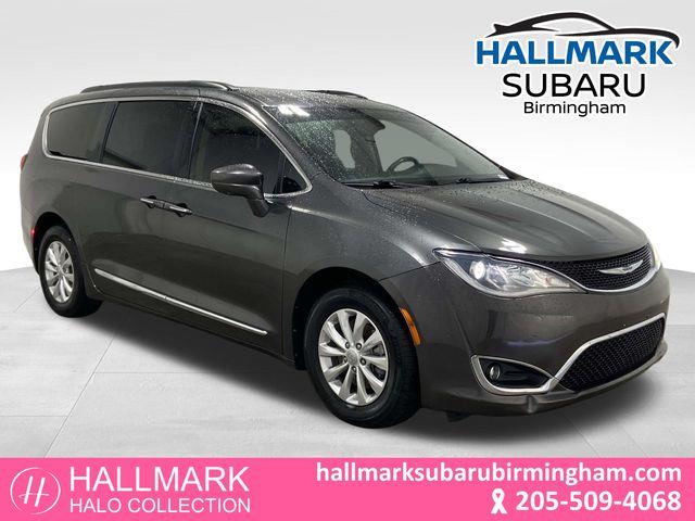 Chrysler Pacifica  2017 Chrysler Pacifica  2017