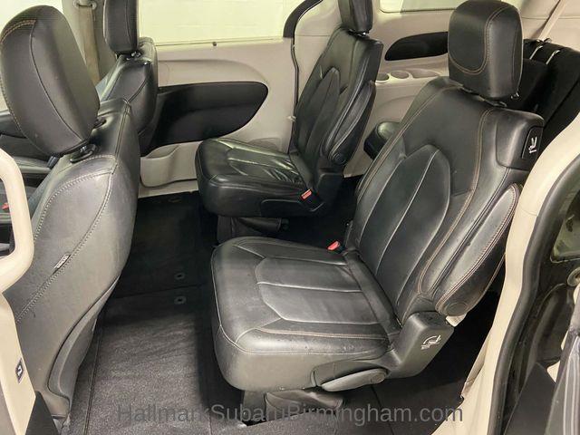 Chrysler Pacifica  2017