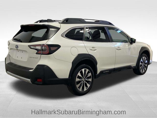 Subaru Outback  2023