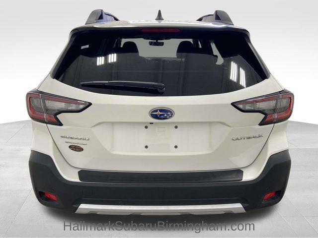 Subaru Outback  2023