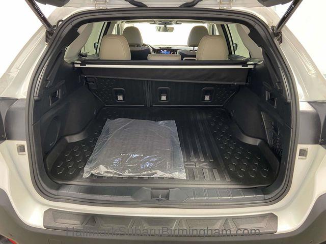 Subaru Outback  2023