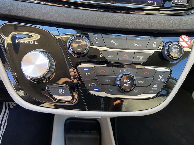 Chrysler Pacifica  2024