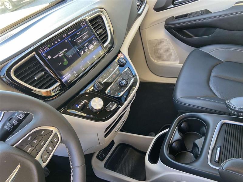 Chrysler Pacifica  2024