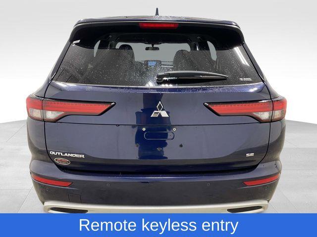 Mitsubishi Outlander  2024