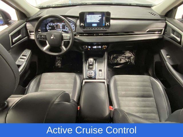 Mitsubishi Outlander  2024