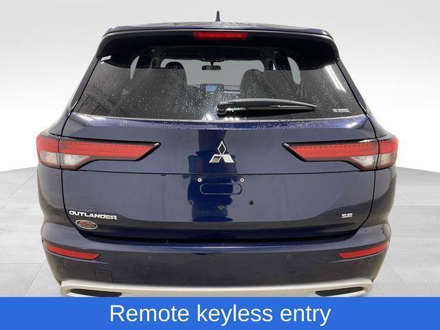 Mitsubishi Outlander  2024