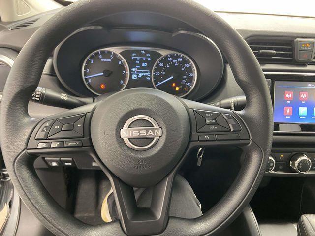 Nissan Versa  2025