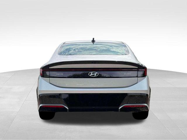 Hyundai Sonata  2026