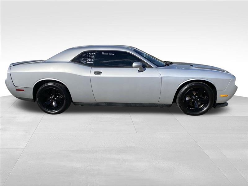 Dodge Challenger  2012