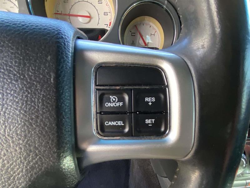 Dodge Challenger  2012