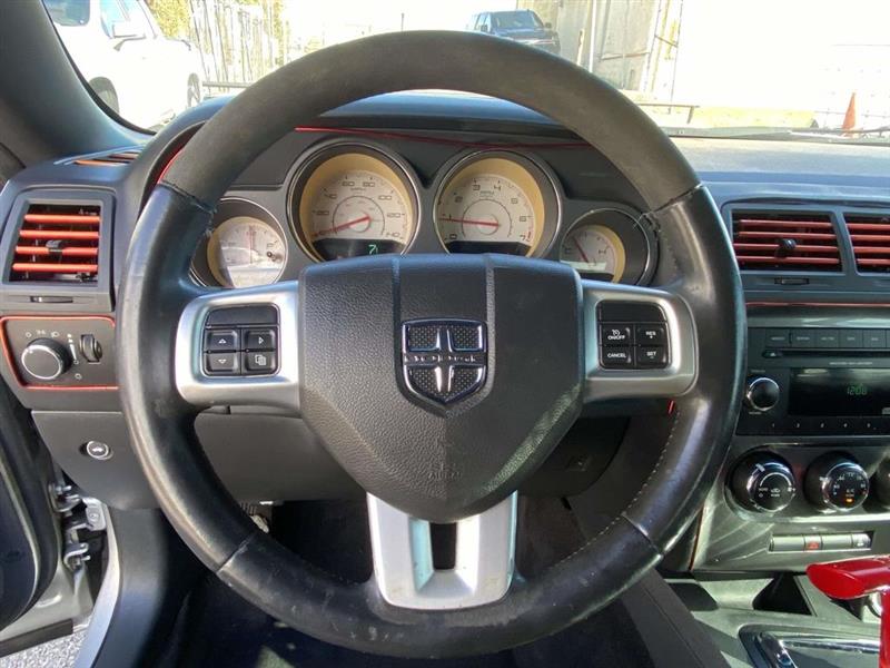 Dodge Challenger  2012