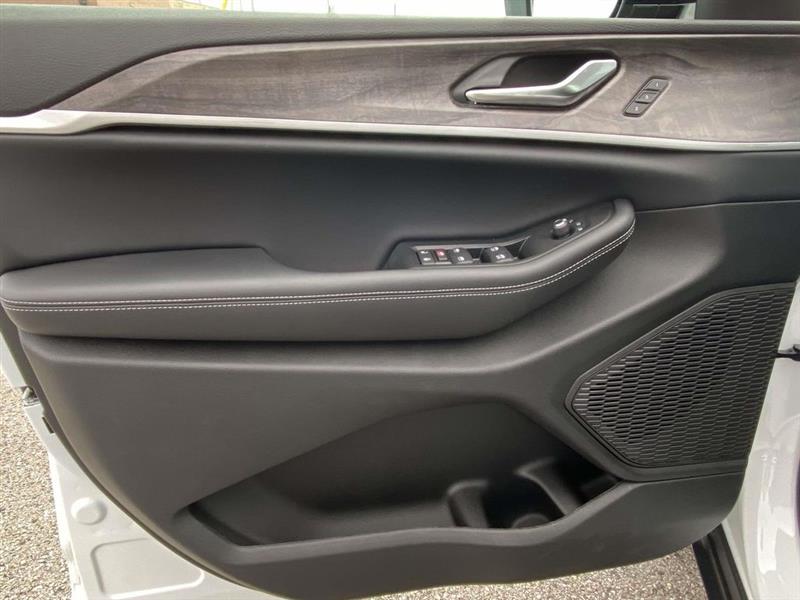 Jeep Grand Cherokee L  2025