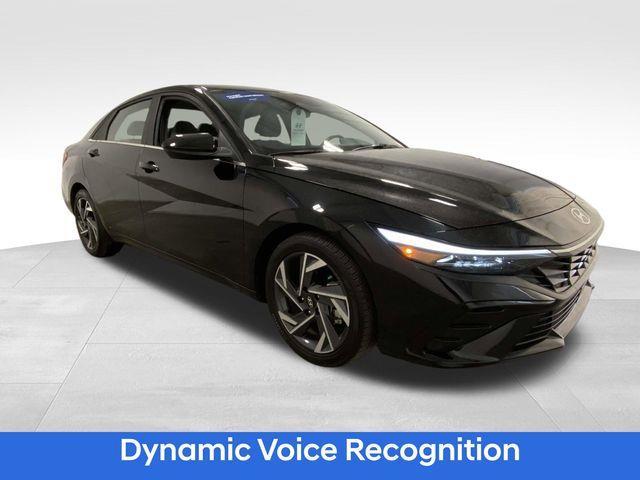 Hyundai Elantra  2024