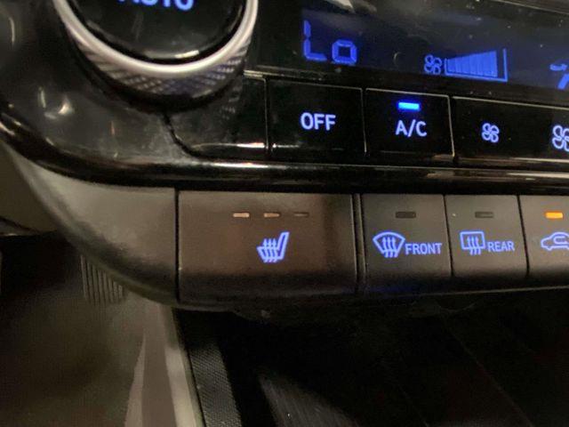 Hyundai Elantra  2024