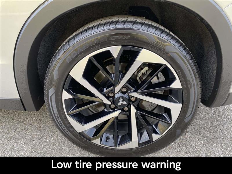 Mitsubishi Outlander  2023