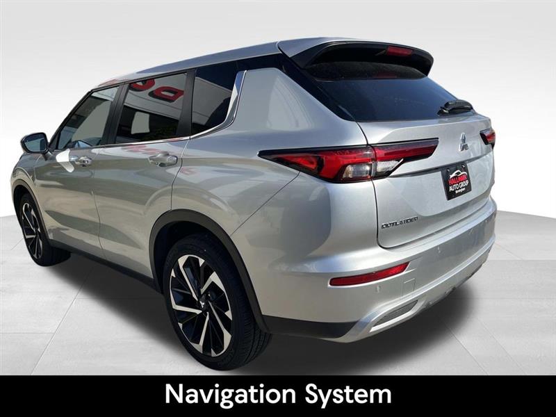 Mitsubishi Outlander  2024