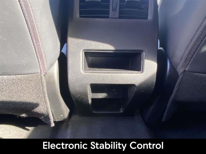 Mitsubishi Outlander  2024