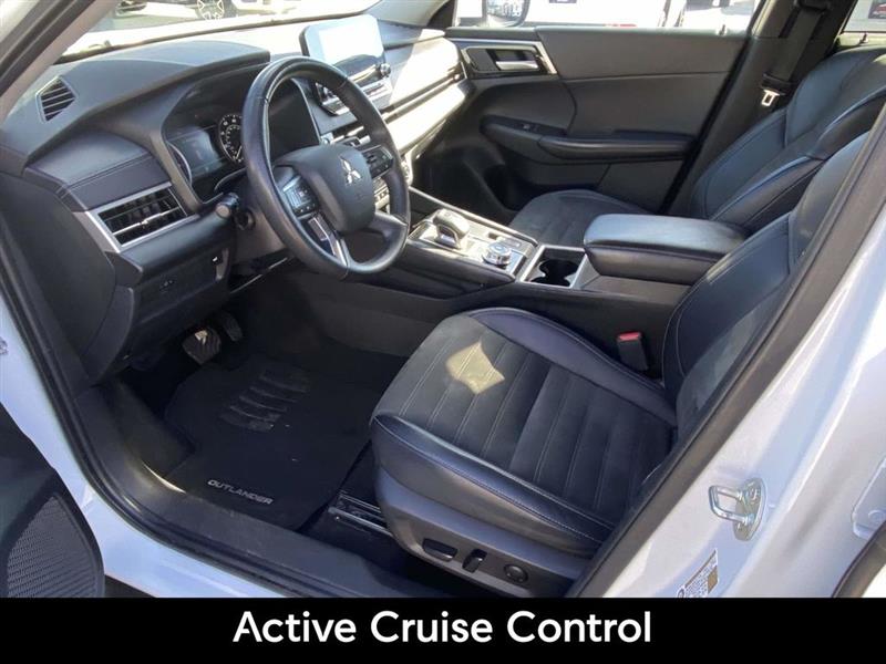 Mitsubishi Outlander  2024