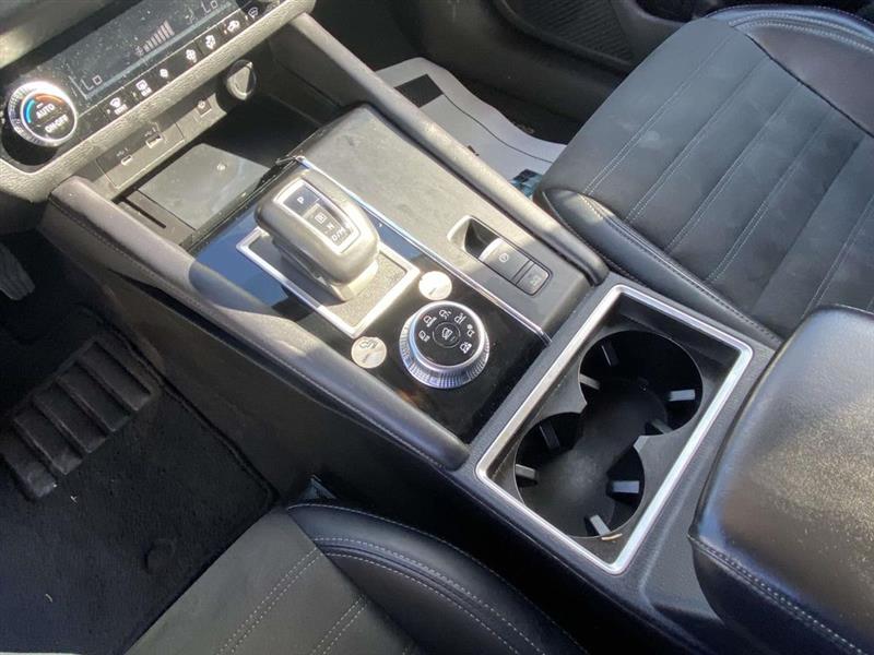 Mitsubishi Outlander  2024