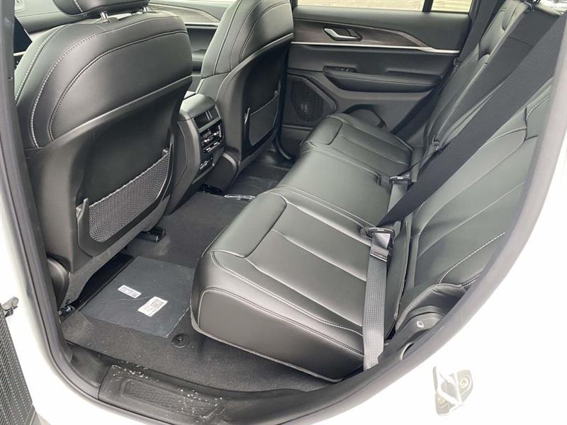 Jeep Grand Cherokee  2025