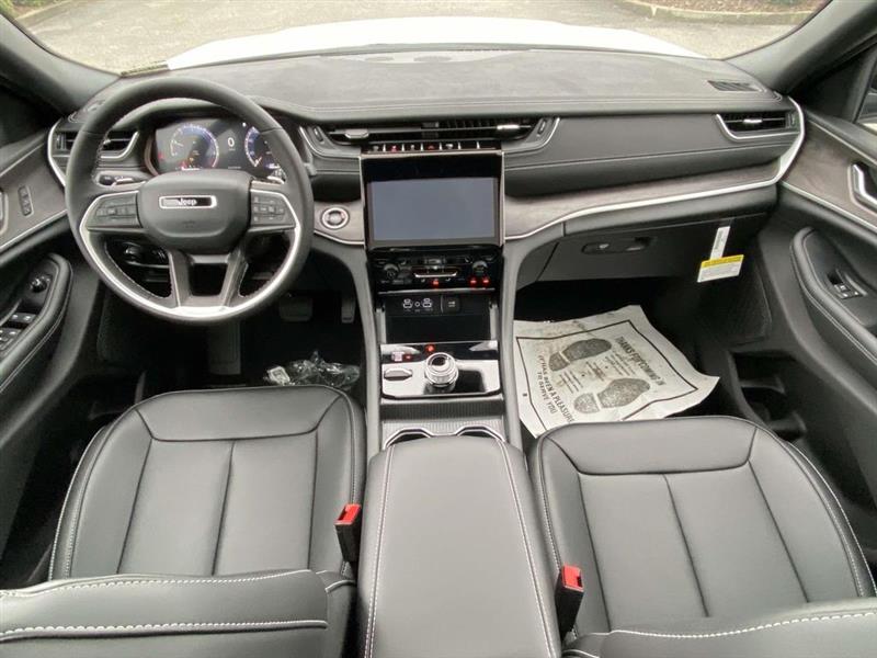 Jeep Grand Cherokee  2025