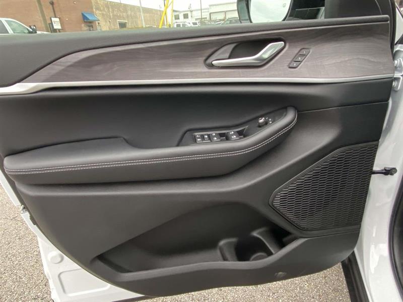 Jeep Grand Cherokee  2025