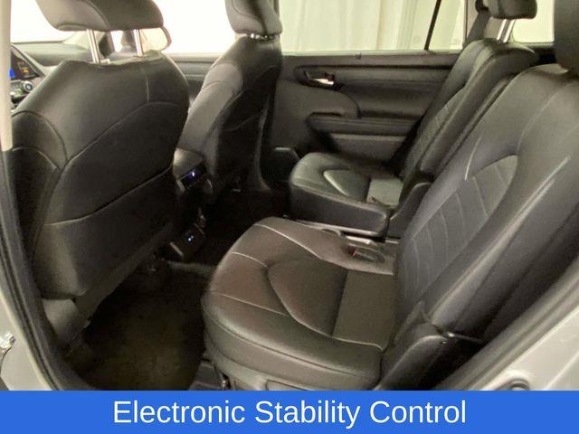 Toyota Highlander  2024