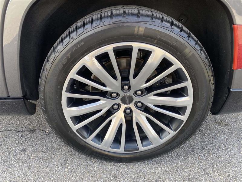 Jeep Grand Wagoneer  2024