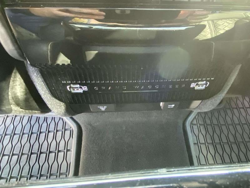 Jeep Grand Wagoneer  2024