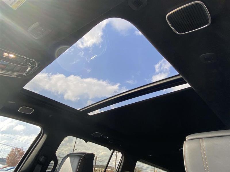 Jeep Grand Wagoneer  2024