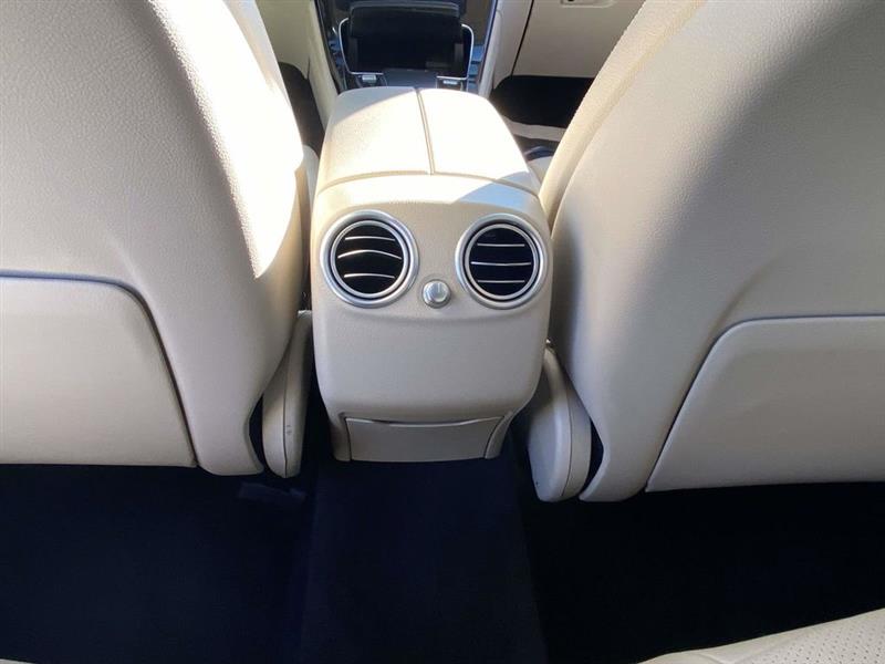 Mercedes-Benz GLC-Class  2021