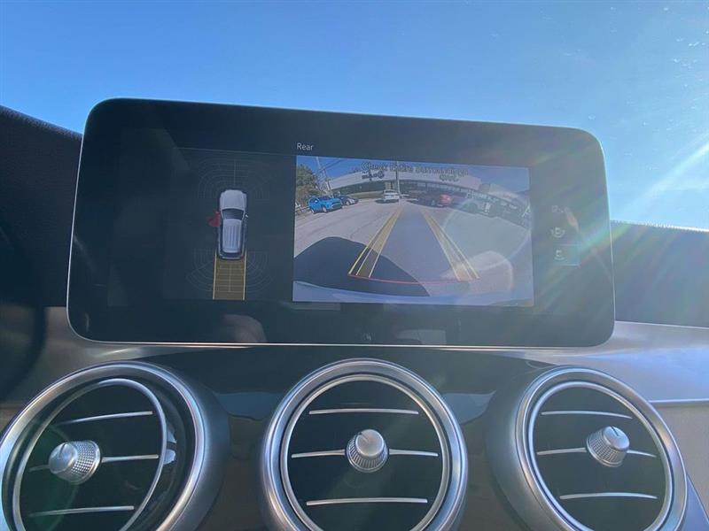 Mercedes-Benz GLC-Class  2021