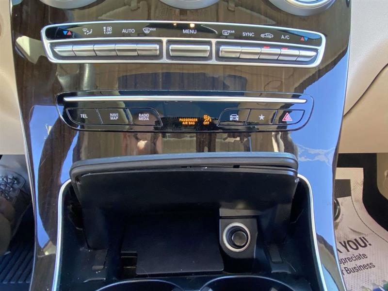 Mercedes-Benz GLC-Class  2021