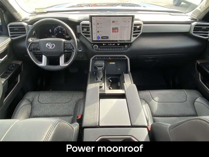 Toyota Sequoia  2024