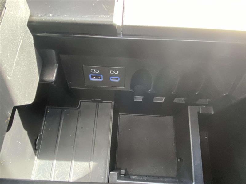 Toyota Sequoia  2024