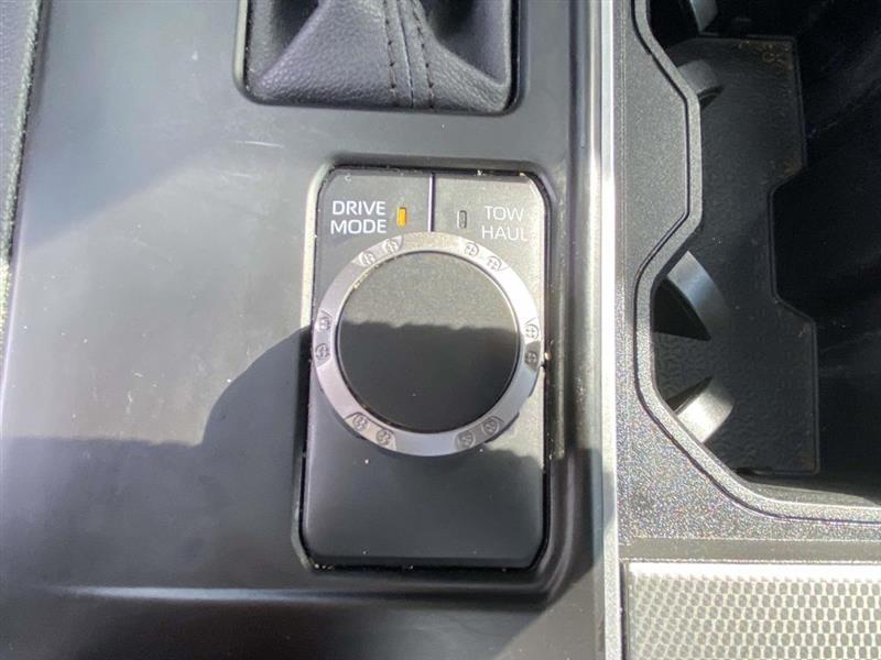 Toyota Sequoia  2024