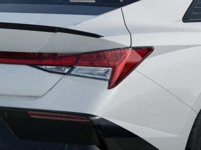 Hyundai Elantra  2026