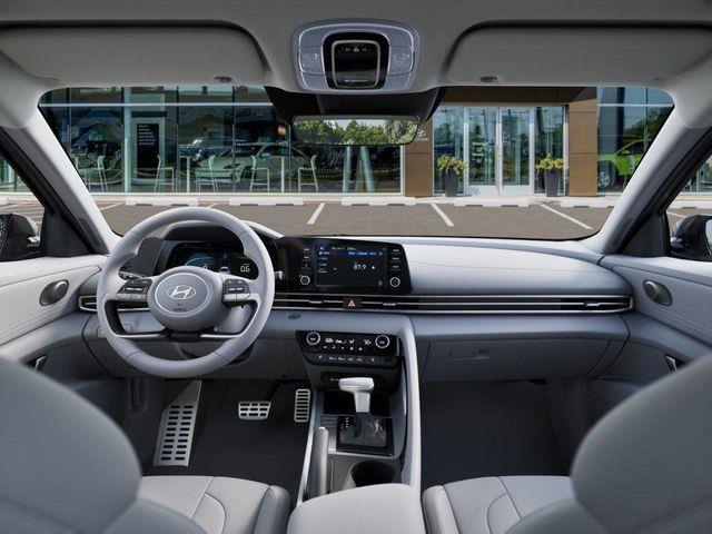 Hyundai Elantra  2026