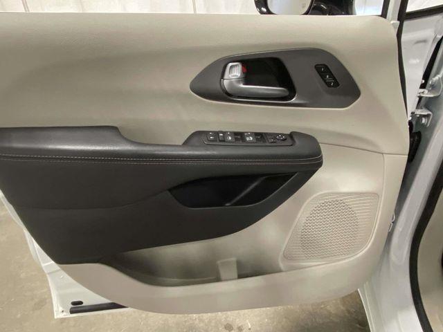 Chrysler Pacifica  2024