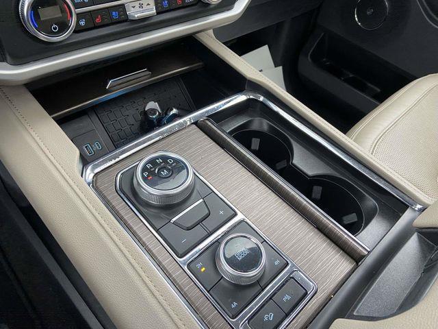 Ford Expedition  2023