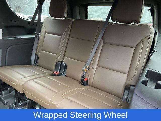 Chevrolet Suburban  2023