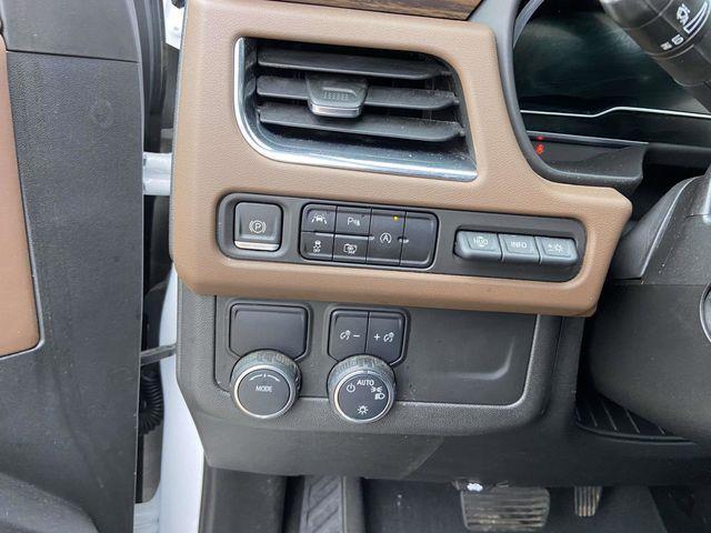 Chevrolet Suburban  2023