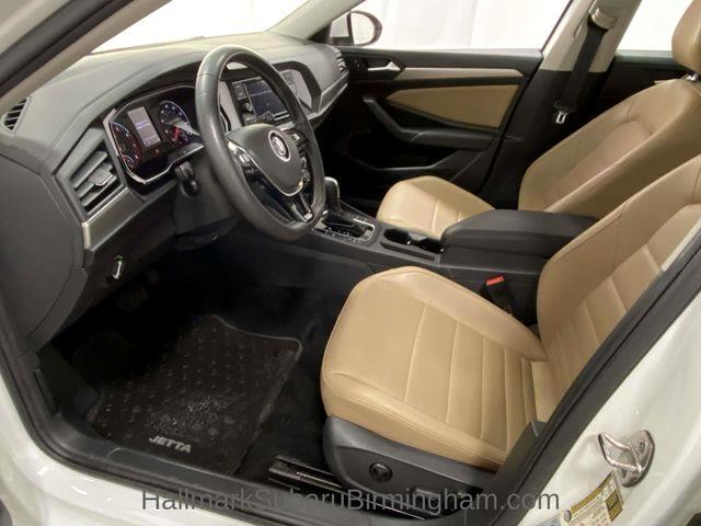 Volkswagen Jetta  2021