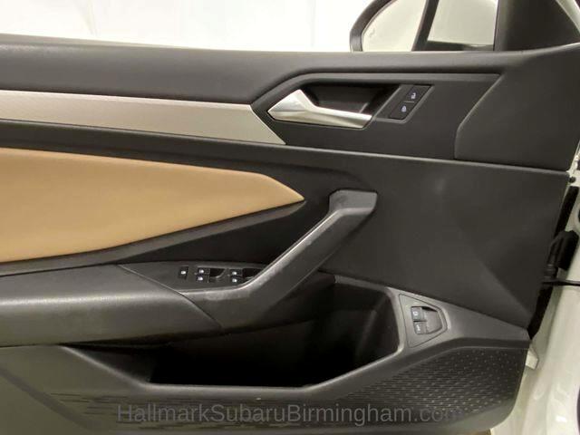 Volkswagen Jetta  2021