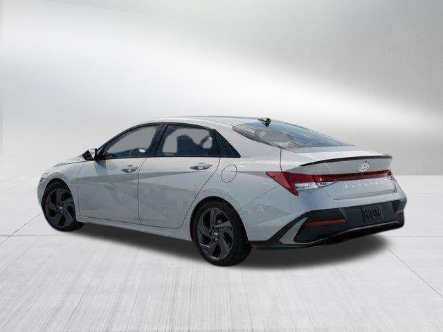 Hyundai Elantra  2026