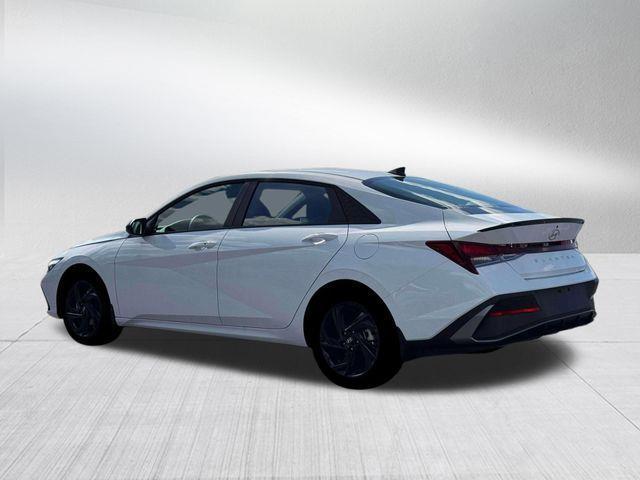 Hyundai Elantra  2026
