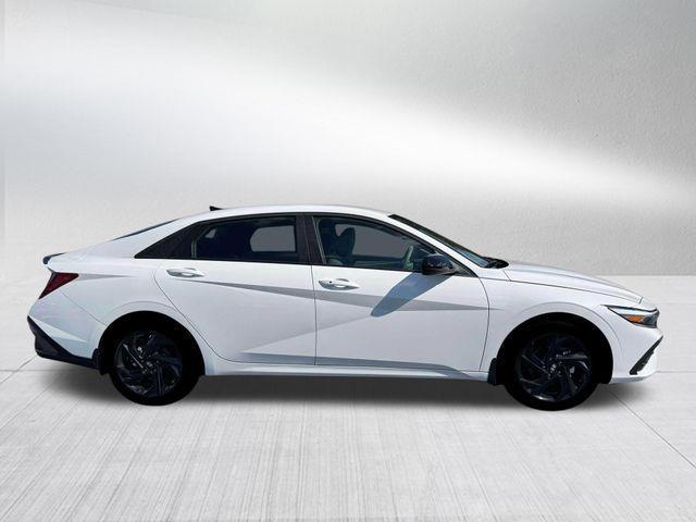 Hyundai Elantra  2026