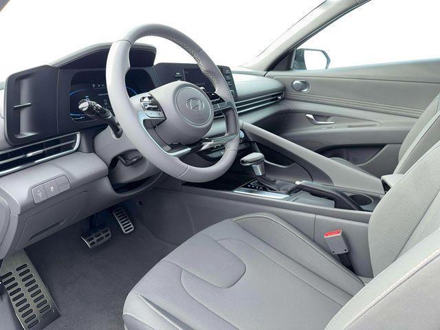 Hyundai Elantra  2026