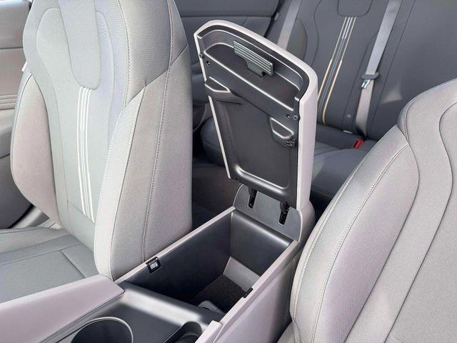 Hyundai Elantra  2026