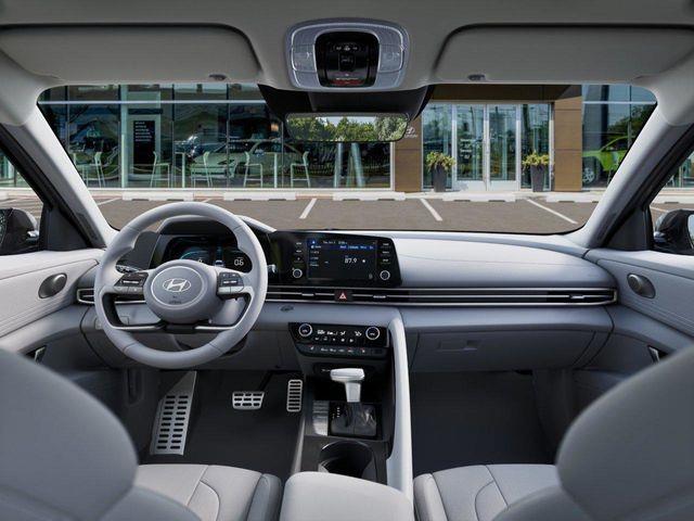 Hyundai Elantra  2026